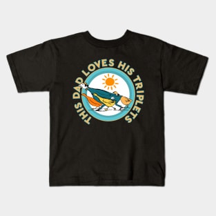 This Dad Loves His Triplets With Colorful Ducks Vintage Edward Lear Illustration Kids T-Shirt